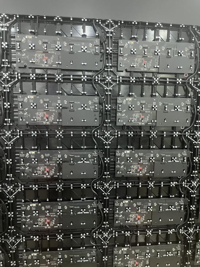 इनडोर एल्यूमीनियम पैनल एलईडी वीडियो वॉल इनडोर और आउटडोर अनुप्रयोगों के लिए ठीक पिच 10